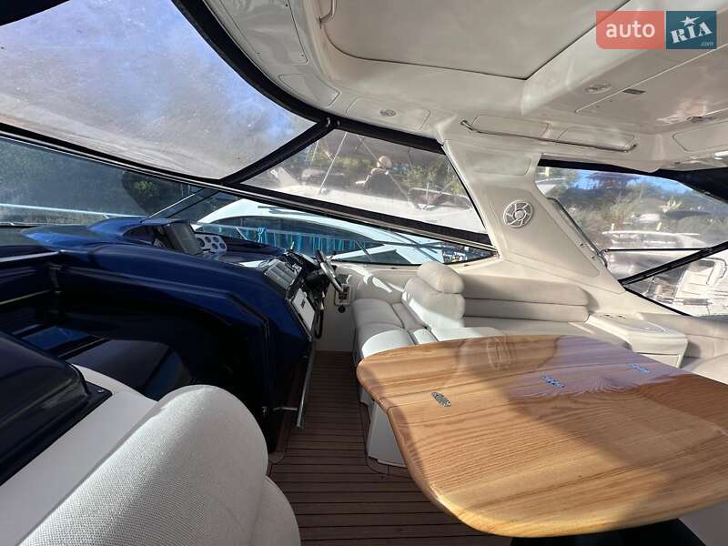 Моторная яхта SeaLine S42 2004 в Киеве фото 9 Моторная яхта SeaLine S42 2004 в Киеве