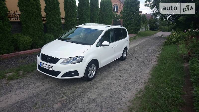 Минивэн SEAT Alhambra 2012 в Ровно