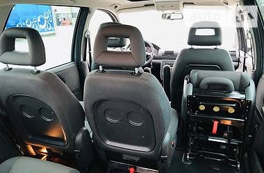 Минивэн SEAT Alhambra 2008 в 