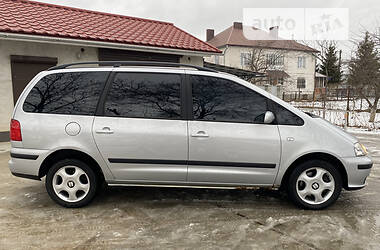 Минивэн SEAT Alhambra 2004 в Калуше