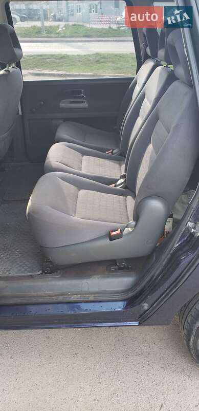 Минивэн SEAT Alhambra 2001 в Львове