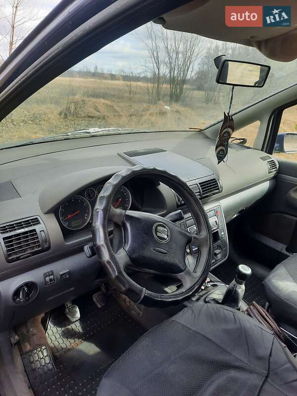 Минивэн SEAT Alhambra 2000 в Черкассах