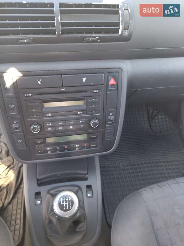 Минивэн SEAT Alhambra 2007 в Дубно