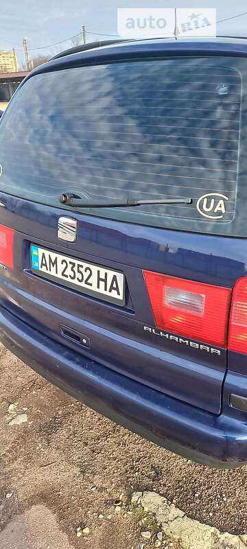 Мінівен SEAT Alhambra 2001 в Житомирі