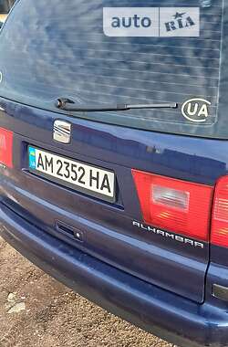 Минивэн SEAT Alhambra 2001 в Житомире