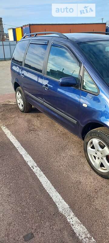 Мінівен SEAT Alhambra 2001 в Житомирі