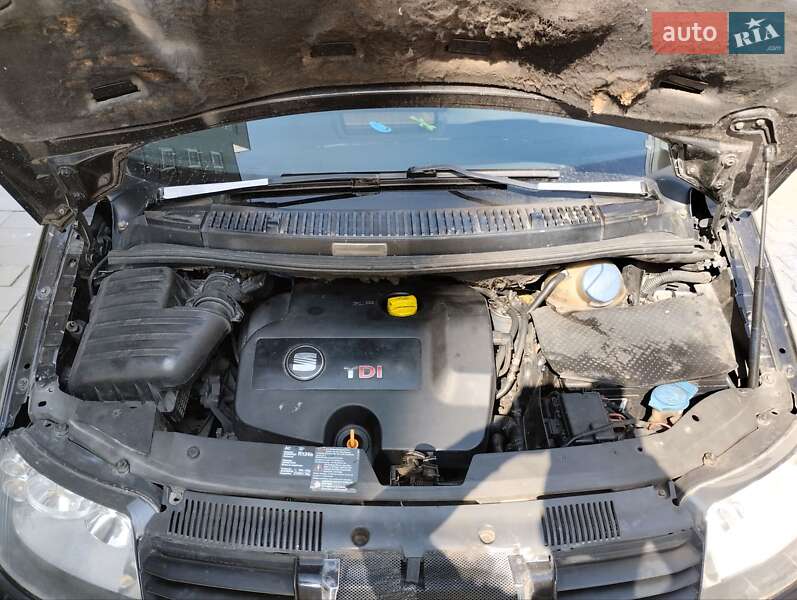 Минивэн SEAT Alhambra 2002 в Самборе фото 10 Минивэн SEAT Alhambra 2002 в Самборе