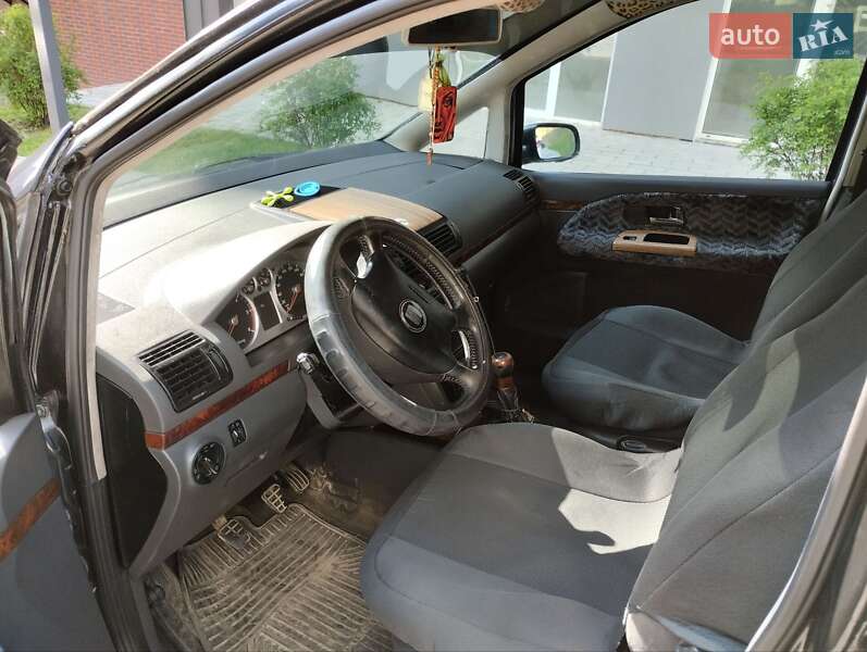 Минивэн SEAT Alhambra 2002 в Самборе фото 3 Минивэн SEAT Alhambra 2002 в Самборе