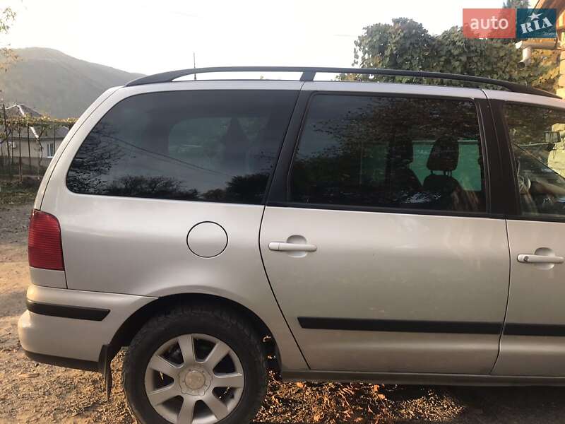 Минивэн SEAT Alhambra 2001 в Ужгороде