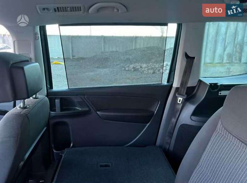 Мінівен SEAT Alhambra 2015 в Звягелі