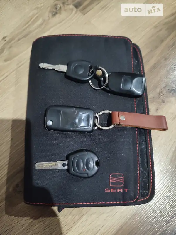 Мінівен SEAT Alhambra 2009 в Чернівцях документ