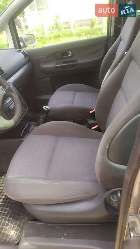 Минивэн SEAT Alhambra 2007 в Каменке-Бугской
