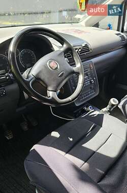 Минивэн SEAT Alhambra 2009 в 