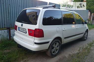 Минивэн SEAT Alhambra 2010 в 