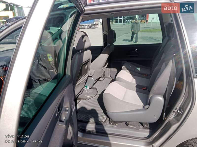 Минивэн SEAT Alhambra 2007 в Белках