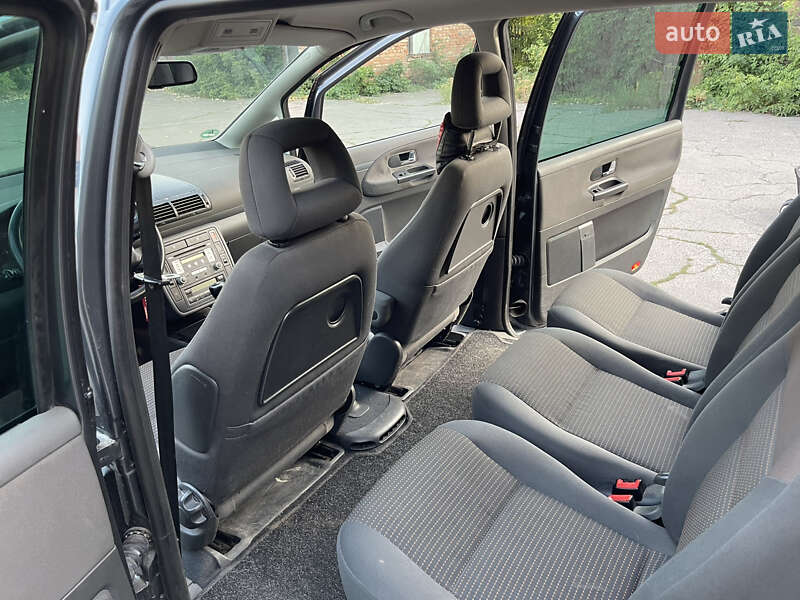 Минивэн SEAT Alhambra 2008 в Новоархангельске