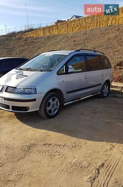 Минивэн SEAT Alhambra 2001 в Одессе