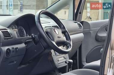 Минивэн SEAT Alhambra 2008 в 