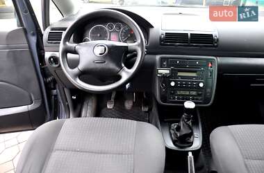 Минивэн SEAT Alhambra 2009 в Львове