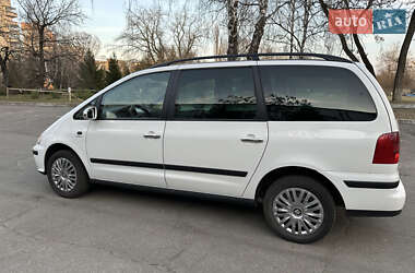 Минивэн SEAT Alhambra 2009 в 