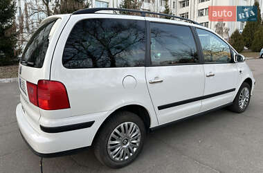 Минивэн SEAT Alhambra 2009 в 