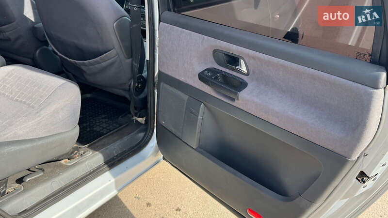 Минивэн SEAT Alhambra 2001 в Нововолынске
