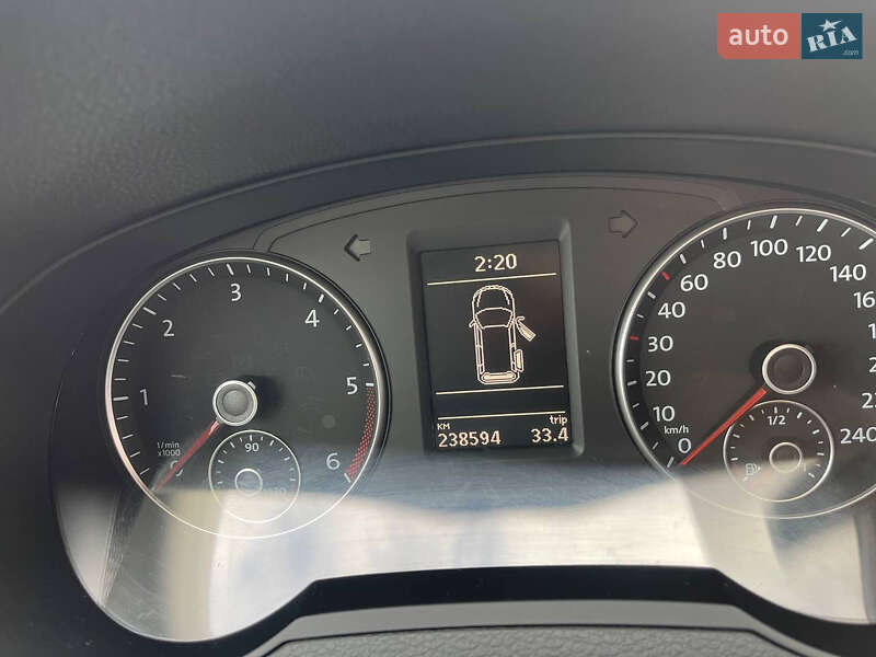 Минивэн SEAT Alhambra 2011 в Тячеве