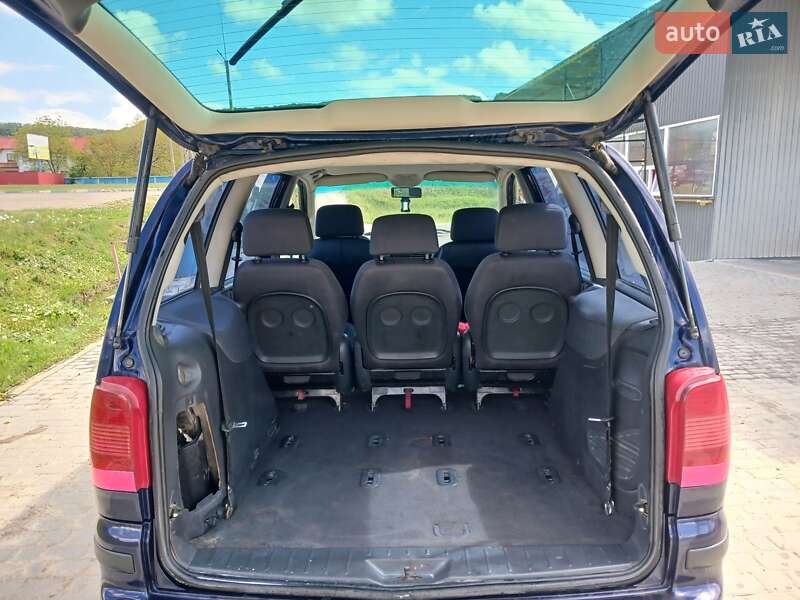 Мінівен SEAT Alhambra 2005 в Вижниці