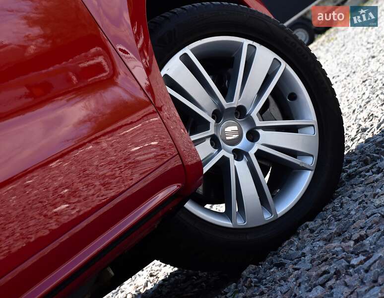 Минивэн SEAT Alhambra 2014 в Дрогобыче