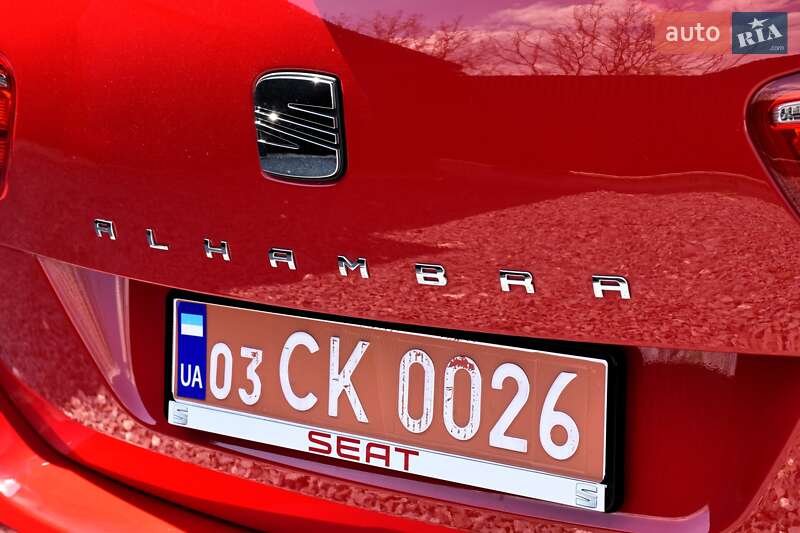 Минивэн SEAT Alhambra 2014 в Дрогобыче