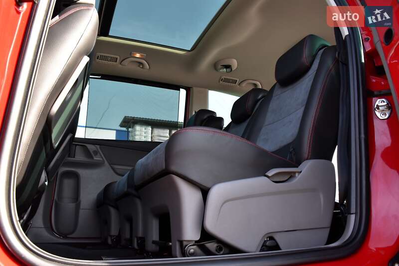 Минивэн SEAT Alhambra 2014 в Дрогобыче