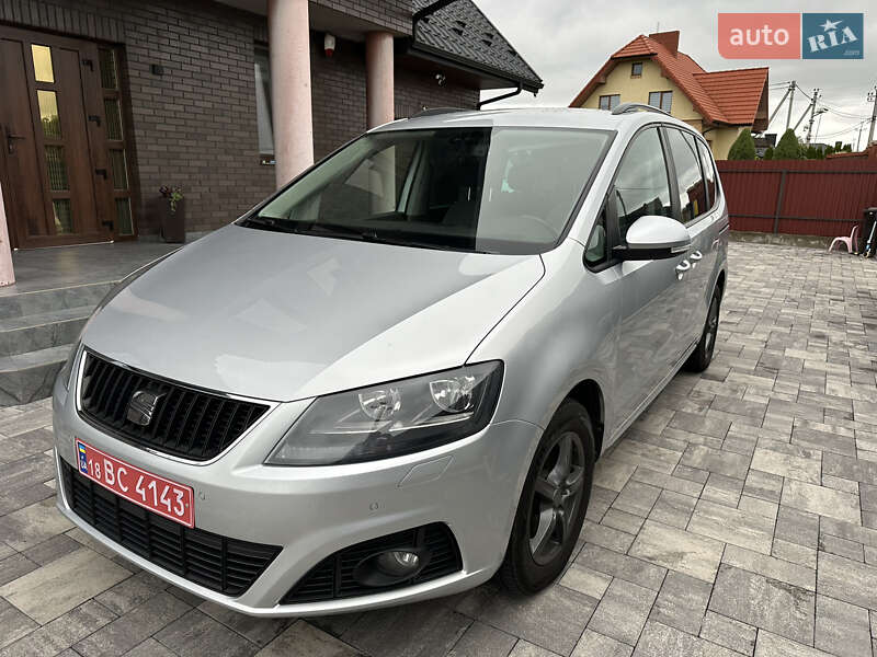 Минивэн SEAT Alhambra 2011 в 