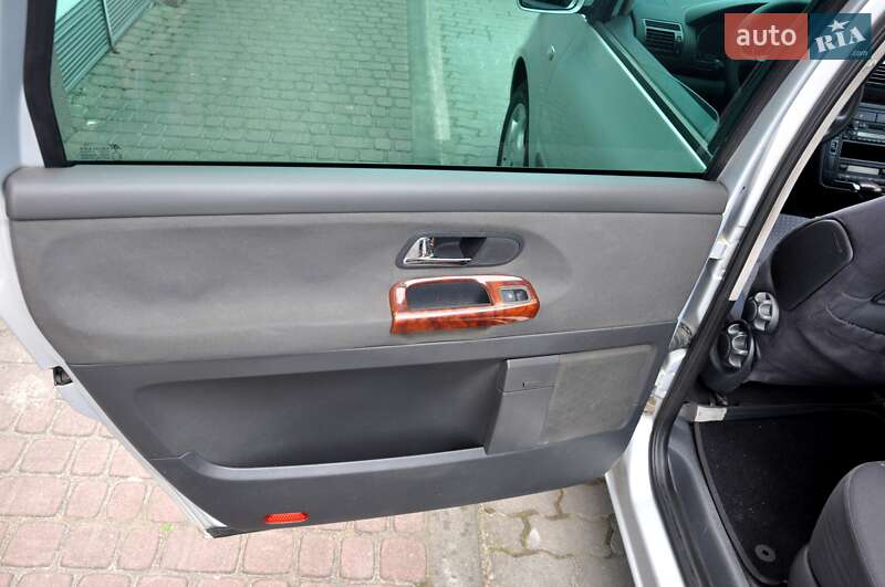 Минивэн SEAT Alhambra 2002 в Львове