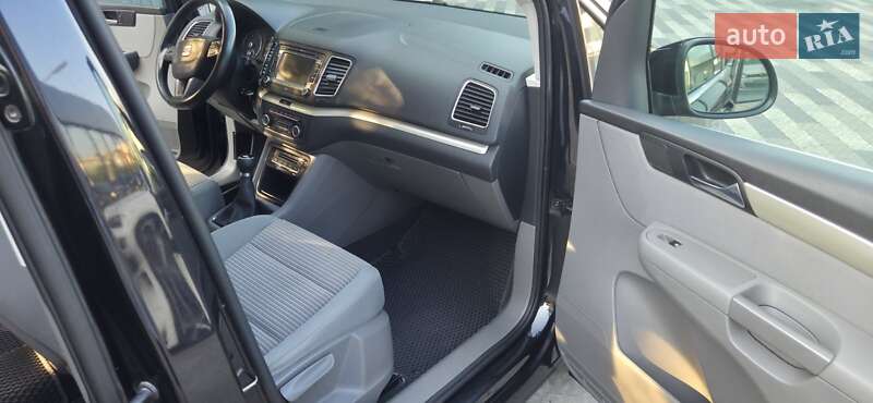 Минивэн SEAT Alhambra 2011 в Ужгороде