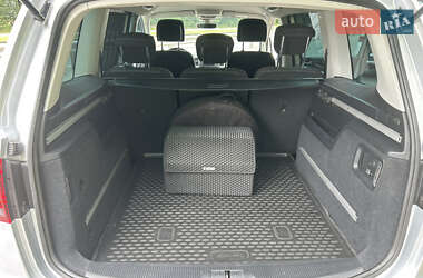 Минивэн SEAT Alhambra 2016 в 