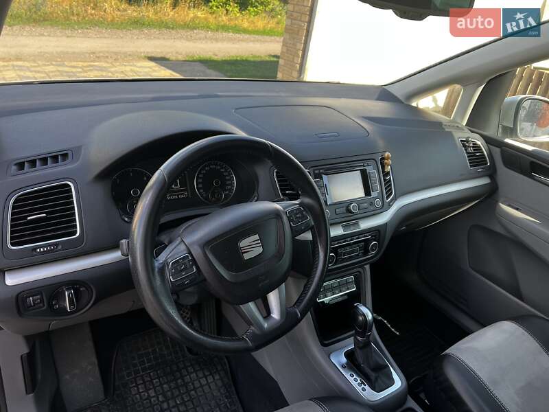 Минивэн SEAT Alhambra 2011 в Краматорске