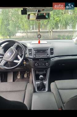 Минивэн SEAT Alhambra 2012 в 
