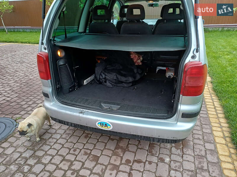 Минивэн SEAT Alhambra 2007 в Киеве