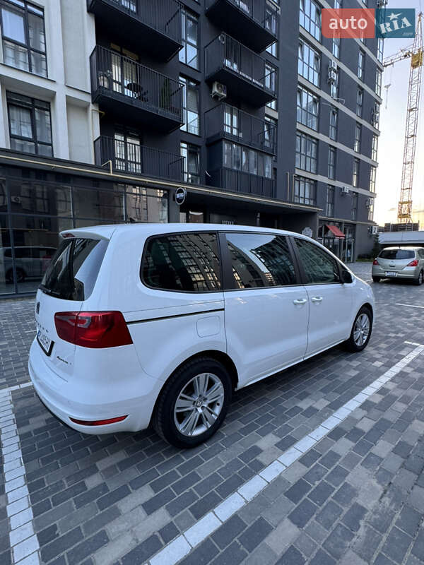 Минивэн SEAT Alhambra 2014 в Млинове