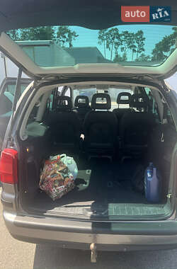 Минивэн SEAT Alhambra 2006 в 