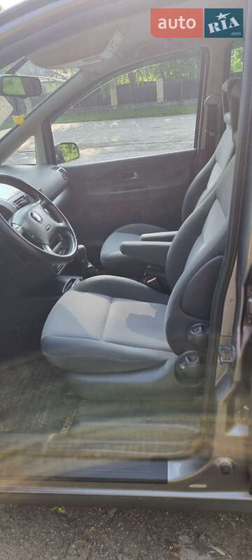 Минивэн SEAT Alhambra 2007 в Городке