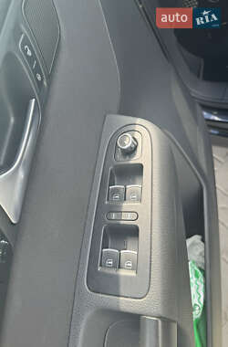 Минивэн SEAT Alhambra 2012 в 