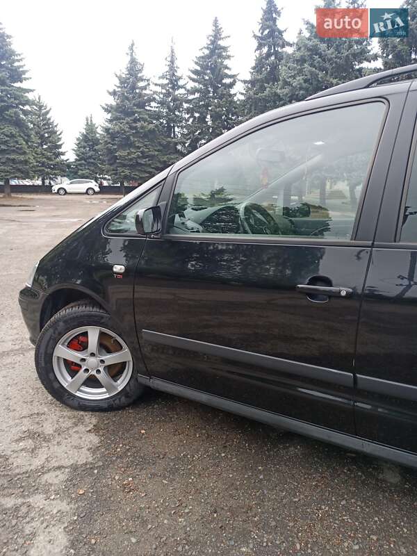 Минивэн SEAT Alhambra 2007 в Вознесенске