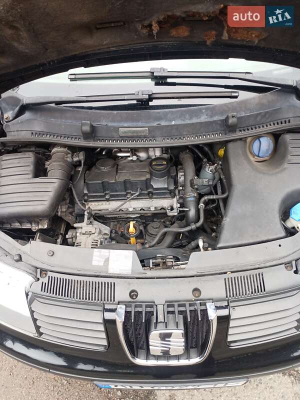 Минивэн SEAT Alhambra 2007 в Вознесенске