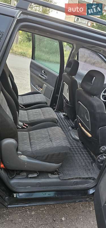 Минивэн SEAT Alhambra 2002 в Краматорске