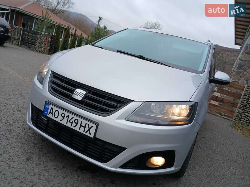 Минивэн SEAT Alhambra 2010 в Нижних Воротах