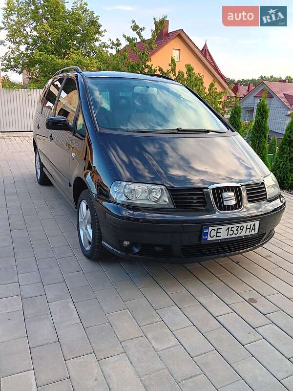 Минивэн SEAT Alhambra 2006 в Черновцах