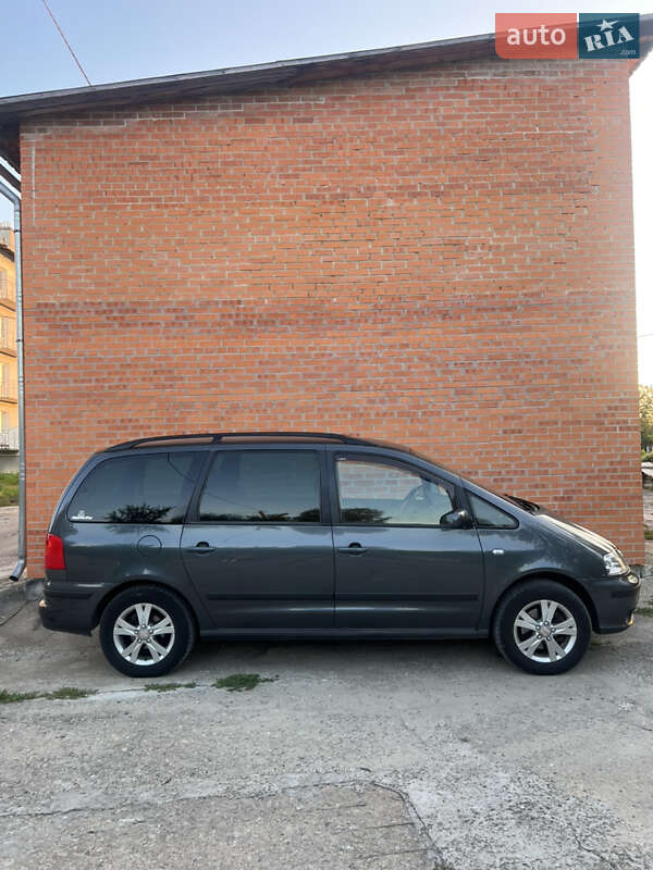 Минивэн SEAT Alhambra 2008 в Самборе