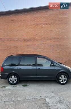 Минивэн SEAT Alhambra 2008 в 