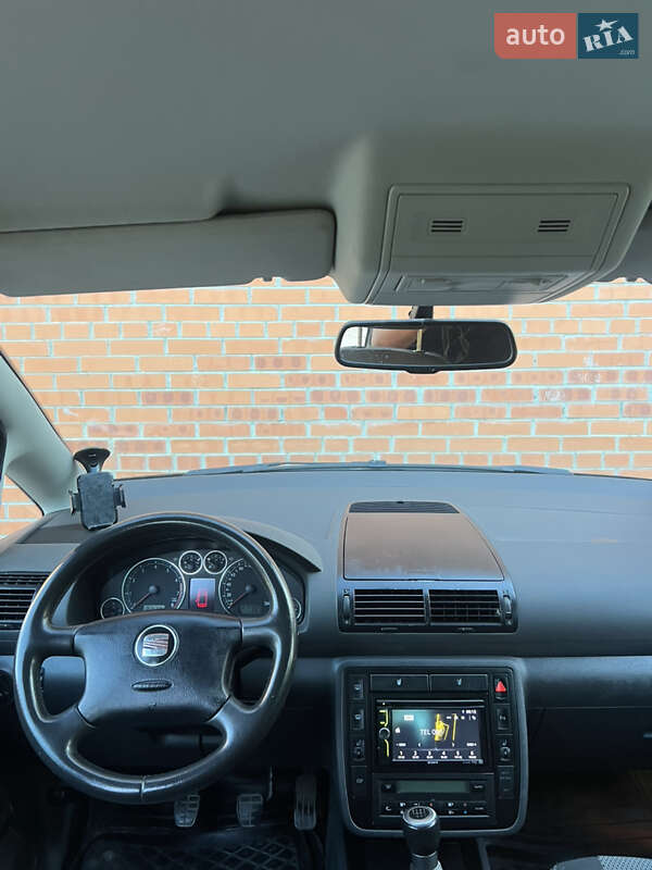 Минивэн SEAT Alhambra 2008 в Самборе